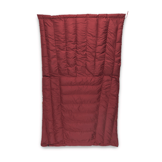 The Light Quilt Convertible features a fully-convertible, zipperless, proven draft-free footbox for maximum versatility.