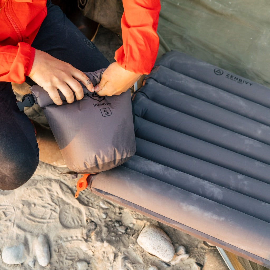 Our Light Mattress is ideal for those that backpack often. It is both lighter and more compact than the Flex Mattress. Our Light Mattress is soft, silent and warm with 180g of fully baffled insulation.